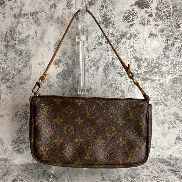 LOUISVUITTON ルイヴィトン ポシェットアクセソワール モノグラム