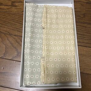 ガーゼ、手ぬぐい 2枚セット 花柄 グリーン/クリーム 新品 未使用