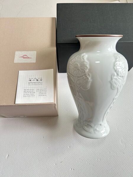 深川製磁 百年庵 透白連花陽刻 花瓶