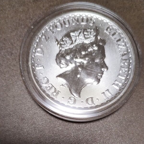 ブリタニアコイン銀貨99.9 2023コインケース付属 1oz