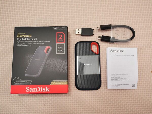 美品 SanDisk 2TB SSD - Up to 1050MB/s SDSSDE61-2T00-G25