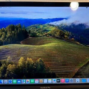 MacBook Pro 15インチ 2018 メモリ32GB SSD512GB