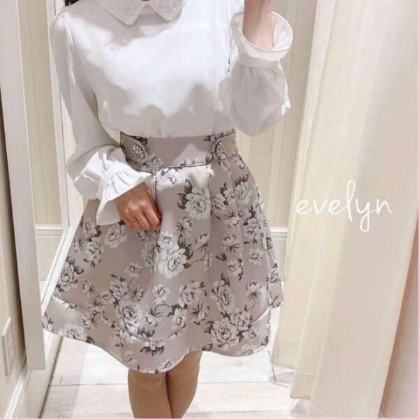 evelyn エブリン 花柄 フラワービジュータック スカート ピンクベージュ