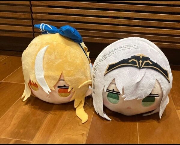 ホロライブ 寝そべりぬいぐるみ 白銀ノエル 不知火フレア