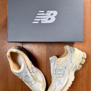 【40%OFF/新品同様 着用1回のみ】NEW BALANCE M1906NLY