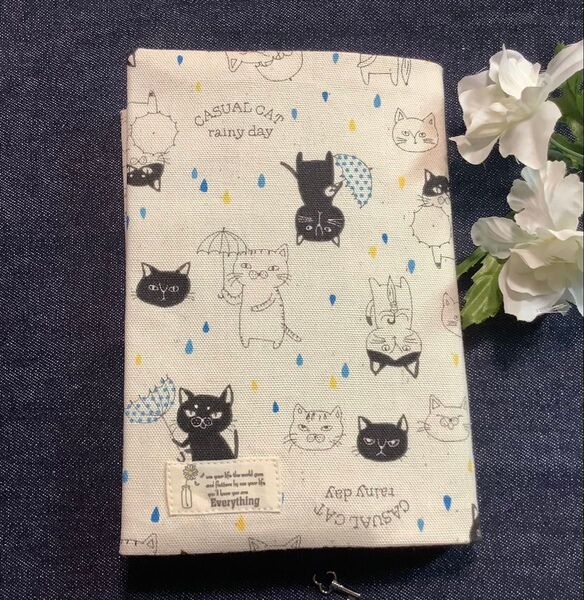 ブックカバー 文庫本サイズ ハンドメイド しおり紐付き 猫柄