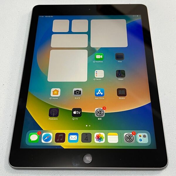 iPad 第6世代 32GB シルバー Apple 初期化済
