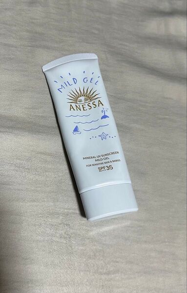 アネッサ マイルドジェル SPF35 PA+++ 日焼け止め
