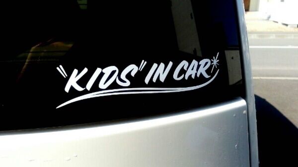 ★KIDS IN CAR カッティング ステッカー★ キッズインカー
