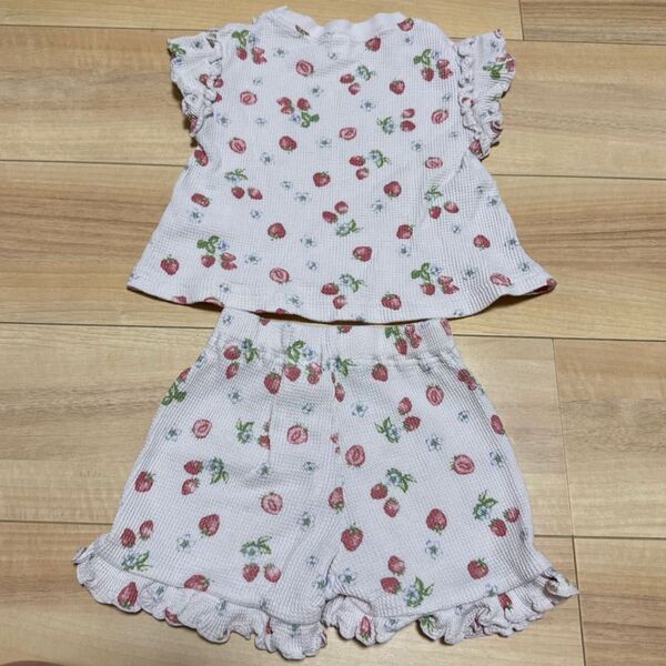 美品 90cm アプレレクール 半袖 パジャマ さくらんぼ いちご セットアップ