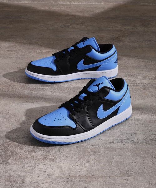 新品タグ付き!26.0㌢ナイキ エアジョーダン 1 ロー ブラック/ユニバーシティ ブルー/ホワイト 青 LOW NIKE