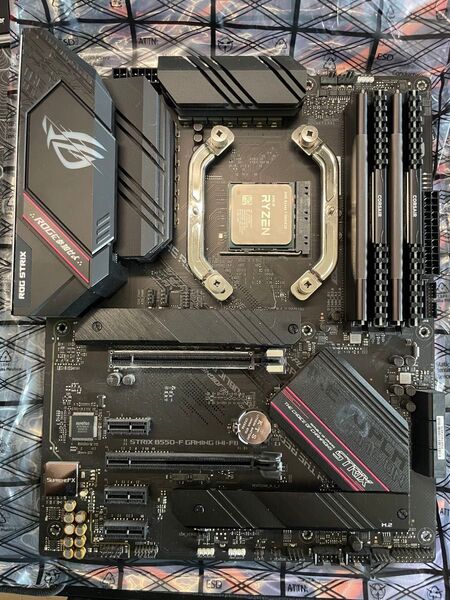 AMD Ryzen5800x3Dとマザーボード、メモリ8GB×4(32GB)、CPUファン、750w電源のセット