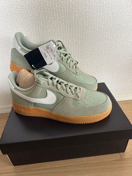 【黒タグ付新品未使用品】NIKE AIR FORCE 1 '07 LV8 人気カラー完売品