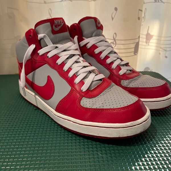 NIKE スニーカー レッド