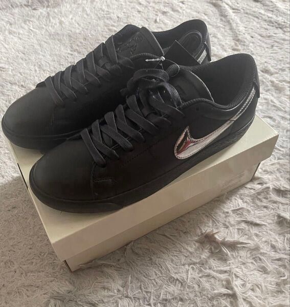 NIKE SB ZOOM BLAZER LOW QS Dancer Skateboards (25.5cm)