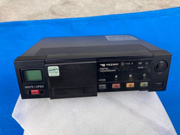 YAZAKI デジタルタコメーター TDIⅡ-9