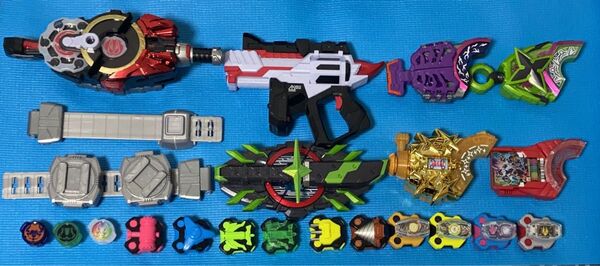 仮面ライダーギーツ デザイアドライバー ブジンソードバックル ゾンビレイズバックル ニンジャレイズバックル 他 大量 まとめ