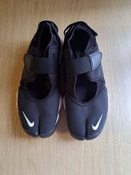 NIKE エアリフト 25cm
