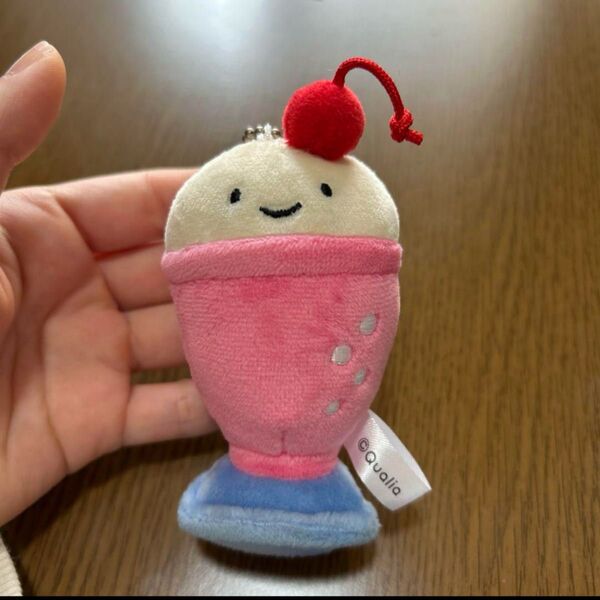 にっこりーの クリームソーダ ガチャガチャ ぬいぐるみキーホルダー ピンク