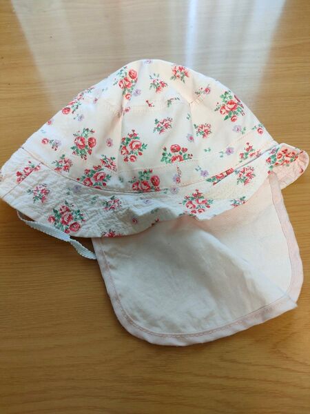 ベビー帽子 ピンク 花柄 日よけ 50センチ