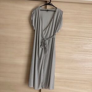 H&M 巻きワンピースドレス Mサイズ