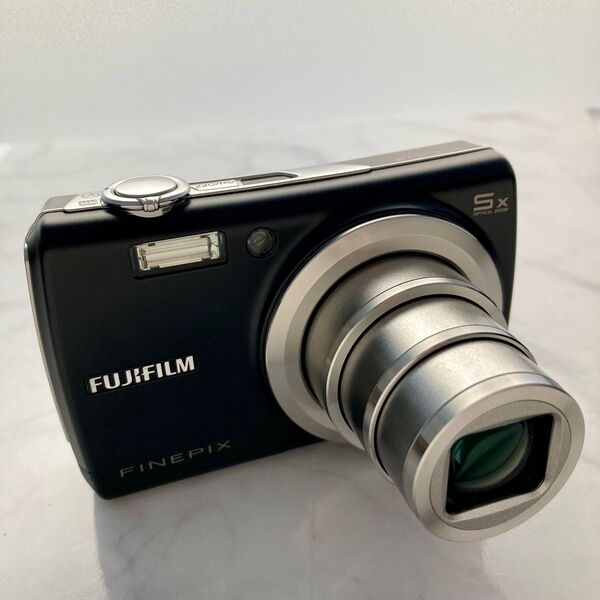 ★光学5倍ズーム★FUJIFILM FinePix F100fd 黒ブラック★富士フィルム平成20年製CCDコンデジ