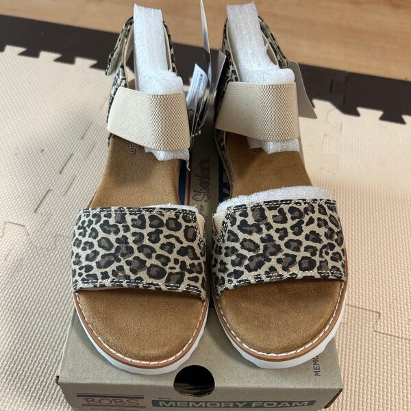 【新品未使用】Skechers BOBS サンダル ヒョウ柄 M ベージュ系