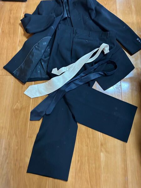 メンズ 冬用 ブラックフォーマル 礼服スーツ 名前入り ネクタイセット