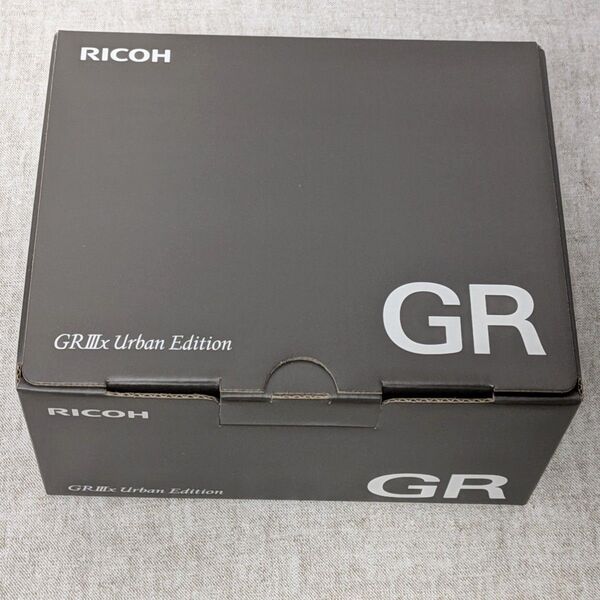 RICOH GRⅢx urban edition