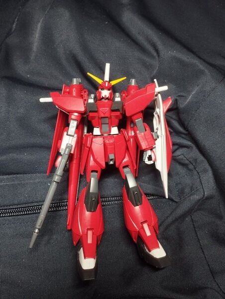 HGセイバーガンダム ( 機動戦士ガンダムSEED DESTINY 0132158)ジャンク