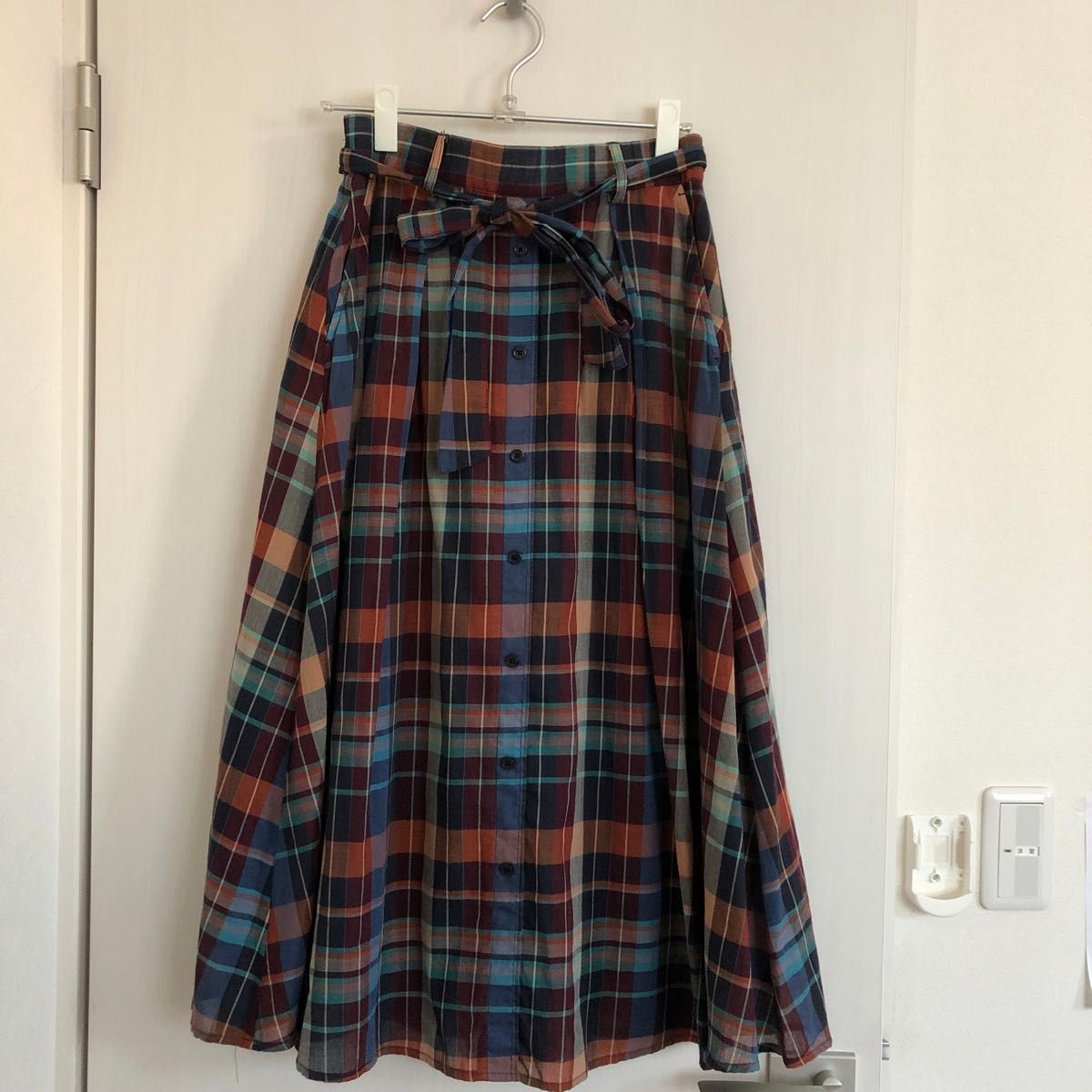 avv チェックプリーツフレアスカート Mサイズ レディース ウエストゴム 美品