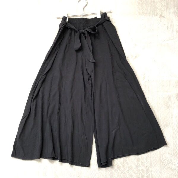 レディース さらさらレーヨン100% ワイドパンツ ガウチョパンツ 黒 Mサイズ 未使用品 スカーチョ ブラック 春夏 ワイド