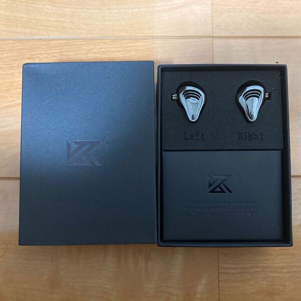 KZ ZSX PRO 1DD+5BA IEM ハイブリッド イヤホン