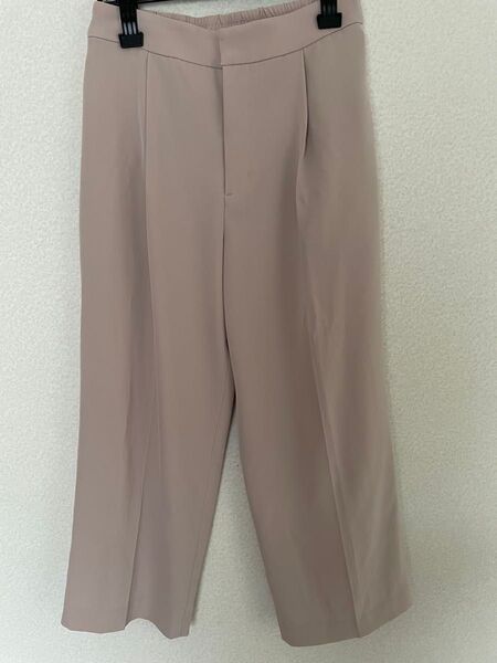 UNIQLOワイドパンツ