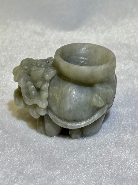 翡翠 ロングイ置物 龍亀 縁起物 スフィアの台座にも 天然石