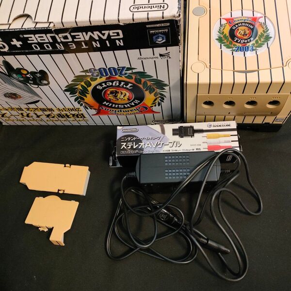ニンテンドーゲームキューブ 阪神タイガース 2003年優勝記念限定モデル