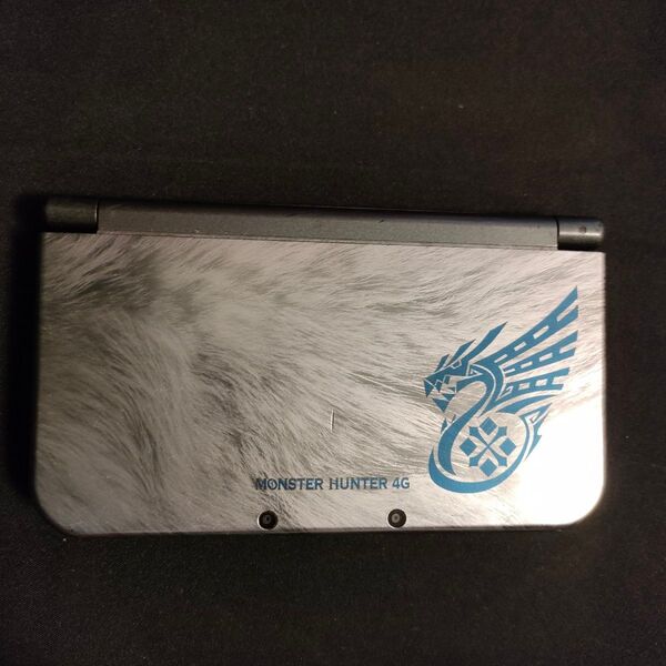 【少し訳あり】Newニンテンドー3DS LL モンスターハンター4G