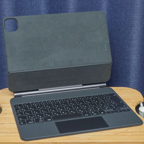 【美品】iPad MagicKeyboard Folio 11インチ A2261