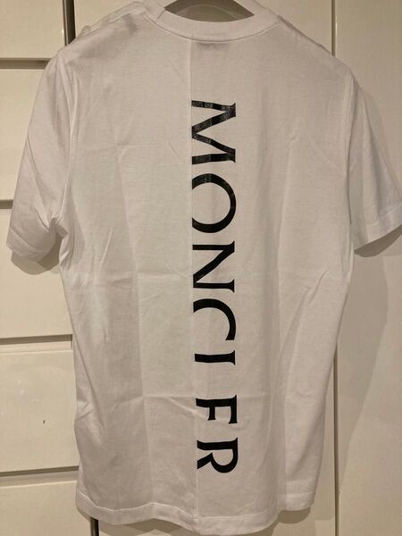 激安美品】モンクレール MONCLER 半袖Tシャツ ホワイトマウレスロゴ