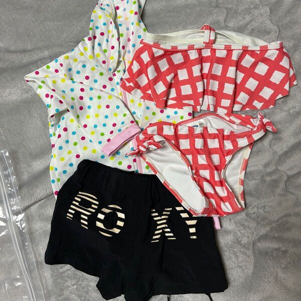 ラッシュガード、ビキニ、ショートパンツの水着セット 4歳サイズ ROXYロキシーOLD NAVYオールドネイビー