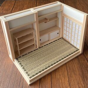 組み立て式の和室ドールハウス(襖と障子タイプ) 飾り棚付き