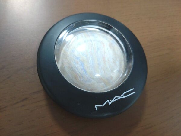 【値下げ不可】 MAC マック フェイスパウダー ハイライト ライトスカペード ミネラライズ スキンフィニッシュ