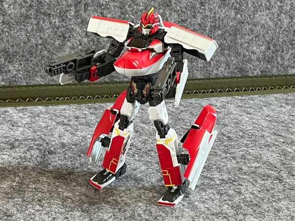 プラレール 新幹線変形ロボ シンカリオン E6 こまち 中古品