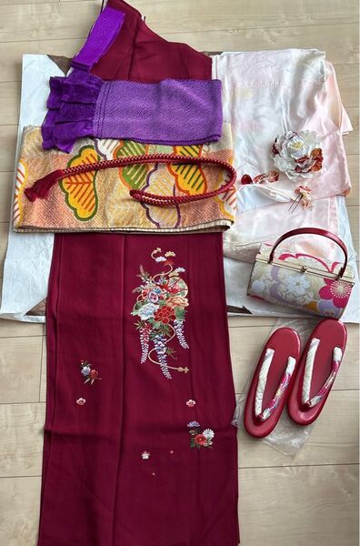 成人式 振袖フルセット 一式 シンプル 無地 刺繍 真紅 バッグ草履付き