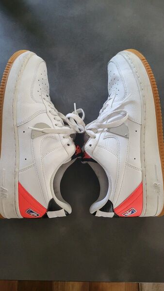 NIKE AIR FORCE 1 07 LV8 NBA EMB