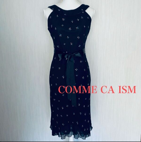 【美品】【デザインが大人可愛い】COMME CA ISM コムサイズム レディース花柄ワンピース 黒 ノースリーブワンピース M
