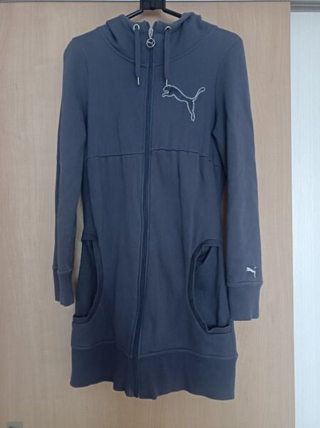 PUMA ロング丈 パーカー グレー