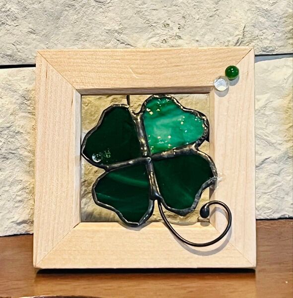 四つ葉のクローバーのステンドグラスミニ額 ハンドメイド