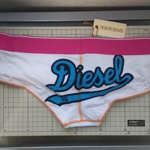 Diesel ディーゼルのバックプリントショーツパンティー EU36 ピンク