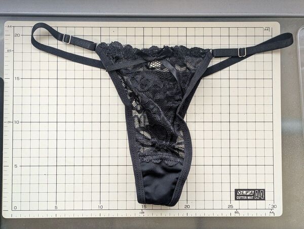 ブラジリアンサイドアジャスター付きTバックパンティー黒ブラックМサイズ